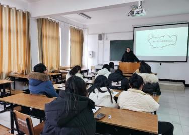 文化与传媒学院组织开展青年教师新学期试讲活动