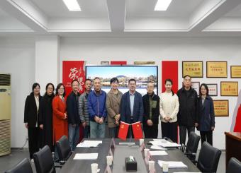 文化与传媒学院召开网络与新媒体专业学士学位授权评审会