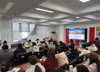 师生双向奔赴，文化与传媒学院期中座谈会共商教学提质新路径